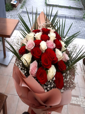  Malatya Çiçek Siparişi - renkli büyük gül buketi